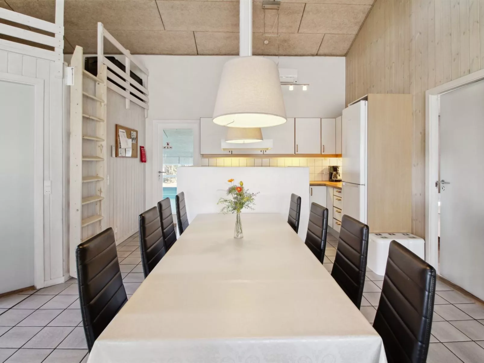 "Katharine" - 175m from the sea-Binnen