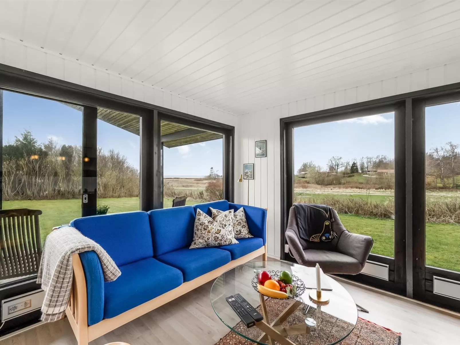 "Jule" - 1.3km to the fjord-Binnen