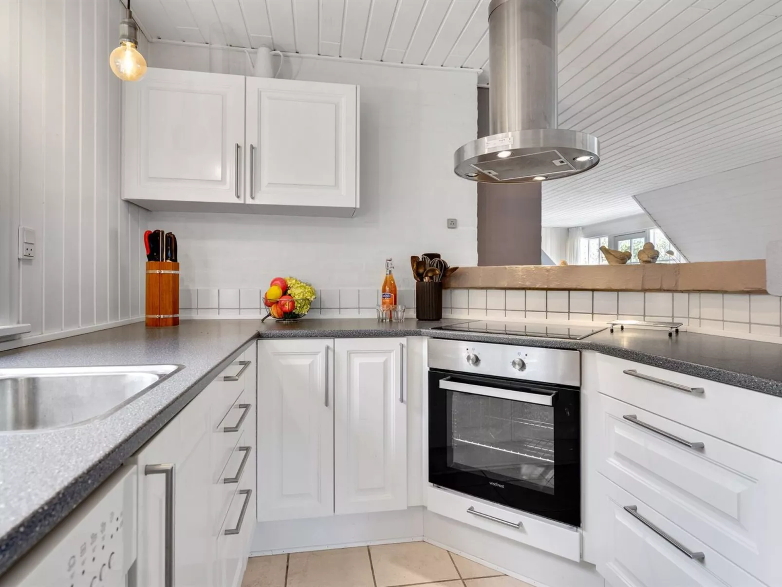 "Alwina" - 2.5km from the sea-Binnen