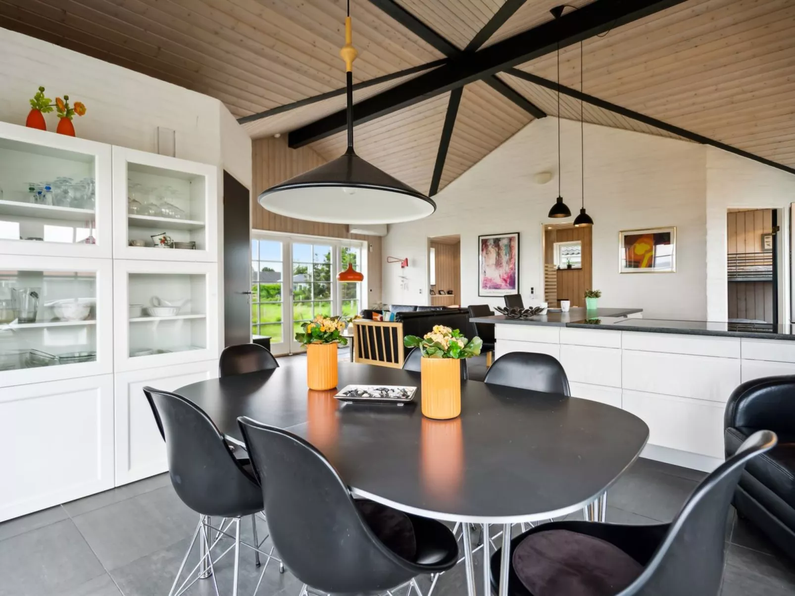 "Dory" - 30m from the sea-Binnen