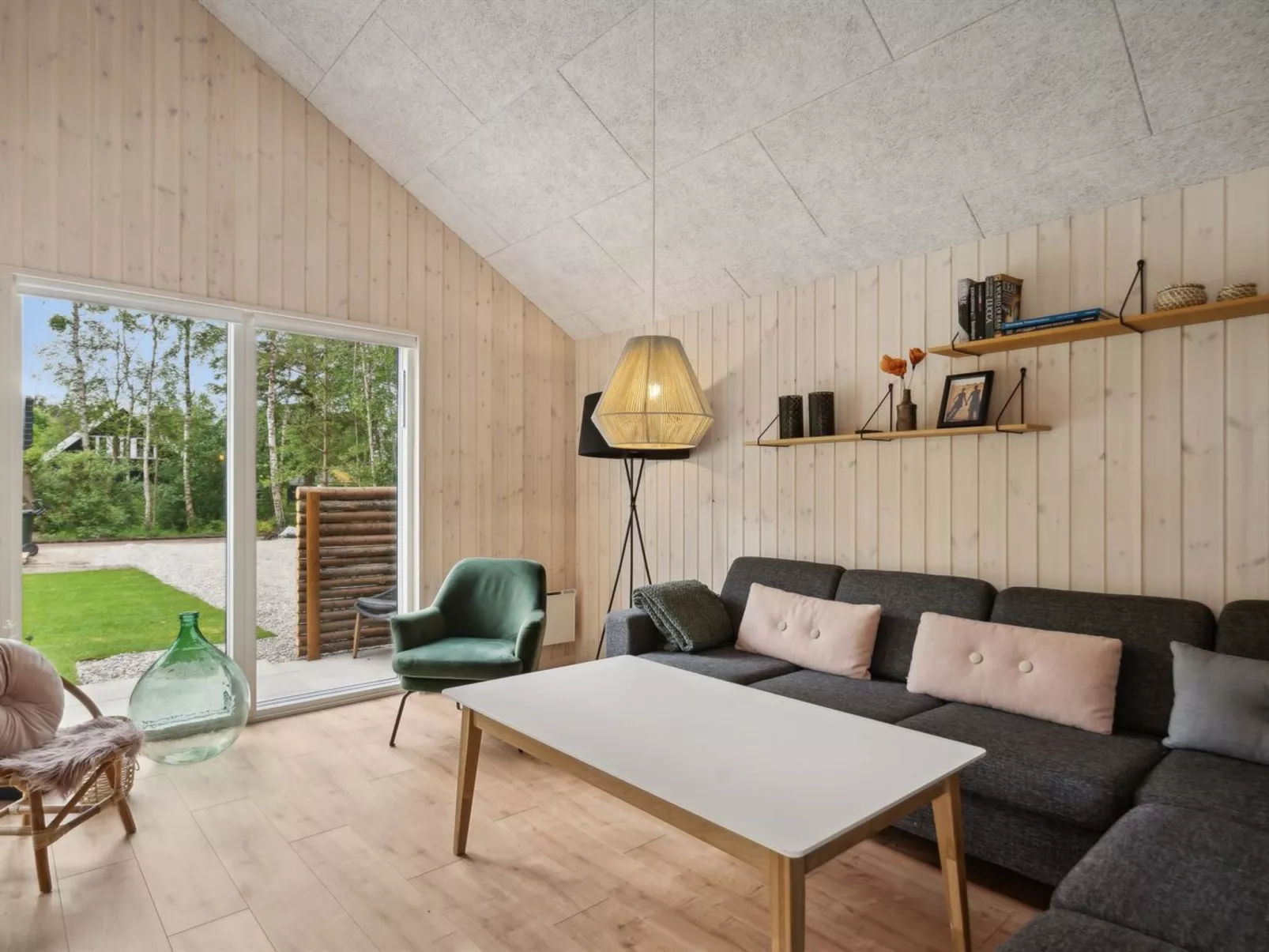 "Laina" - 250m from the sea-Binnen