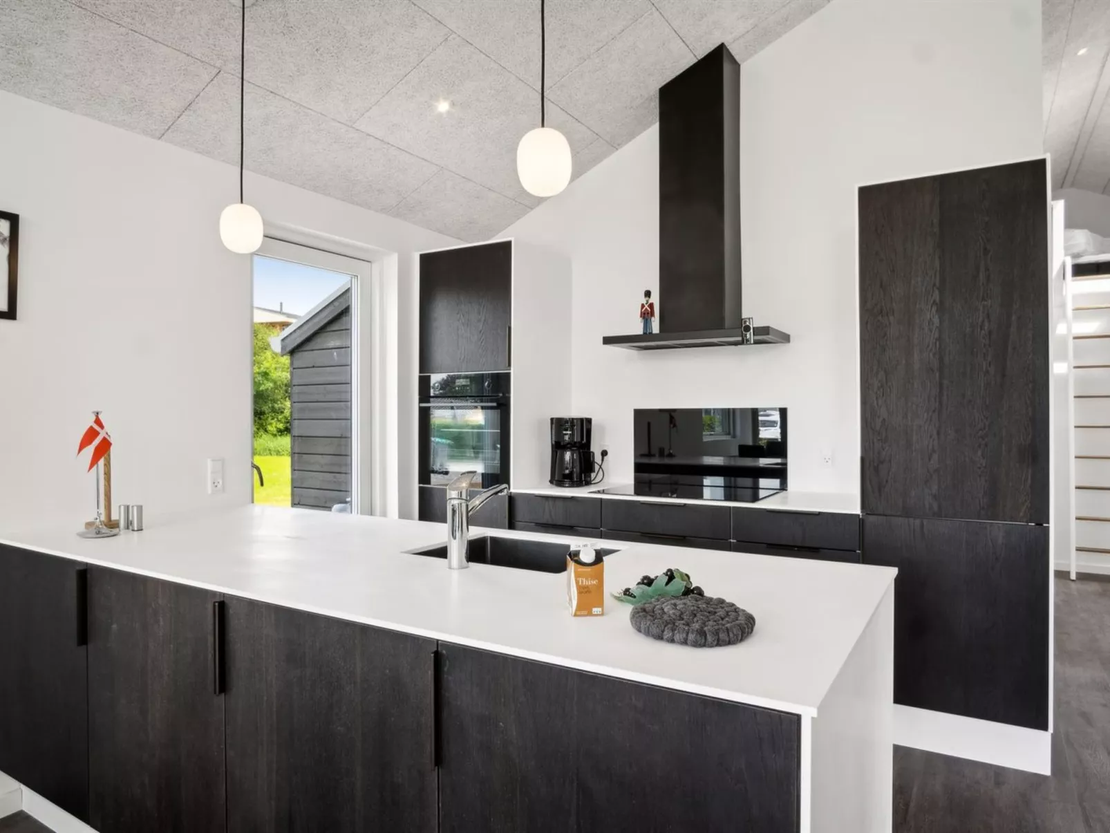 "Henryk" - 75m from the sea-Binnen