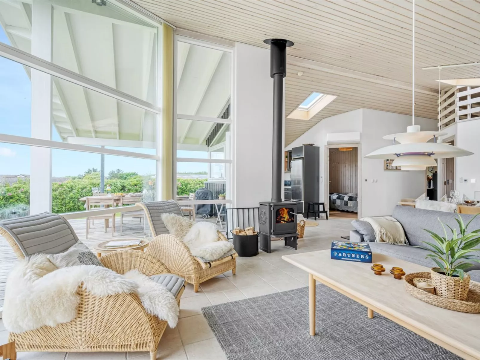 "Gedda" -  from the sea-Binnen