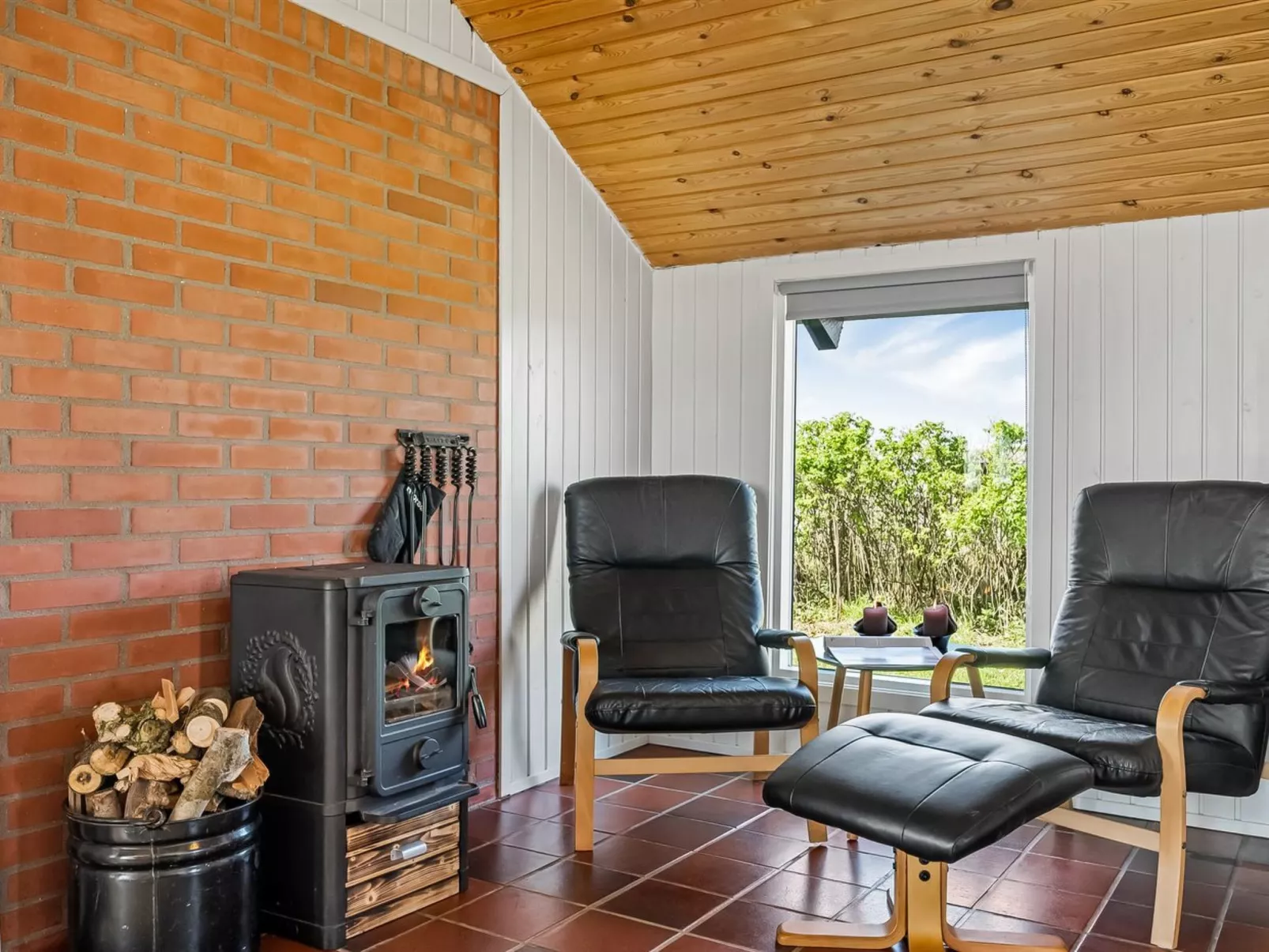 "Emppu" - 250m from the sea-Binnen