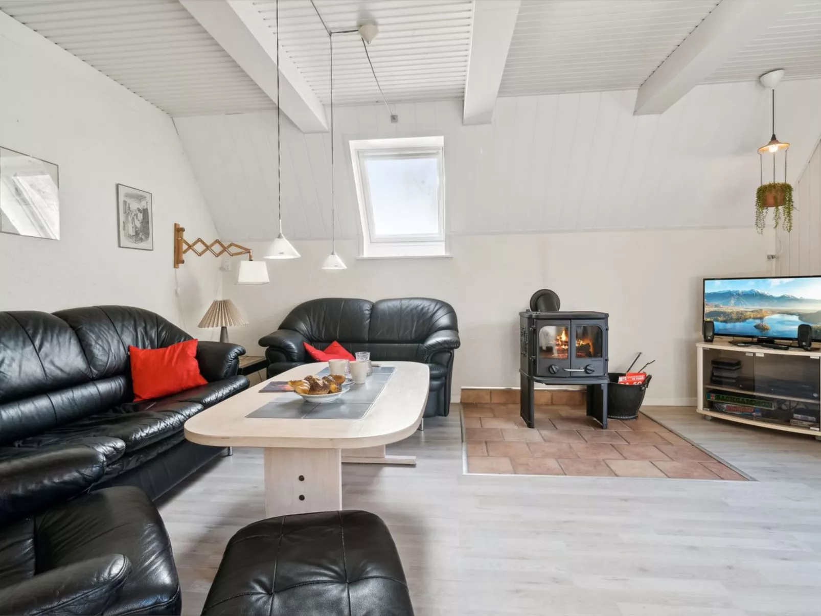 "Maikel" - 1km from the sea-Binnen