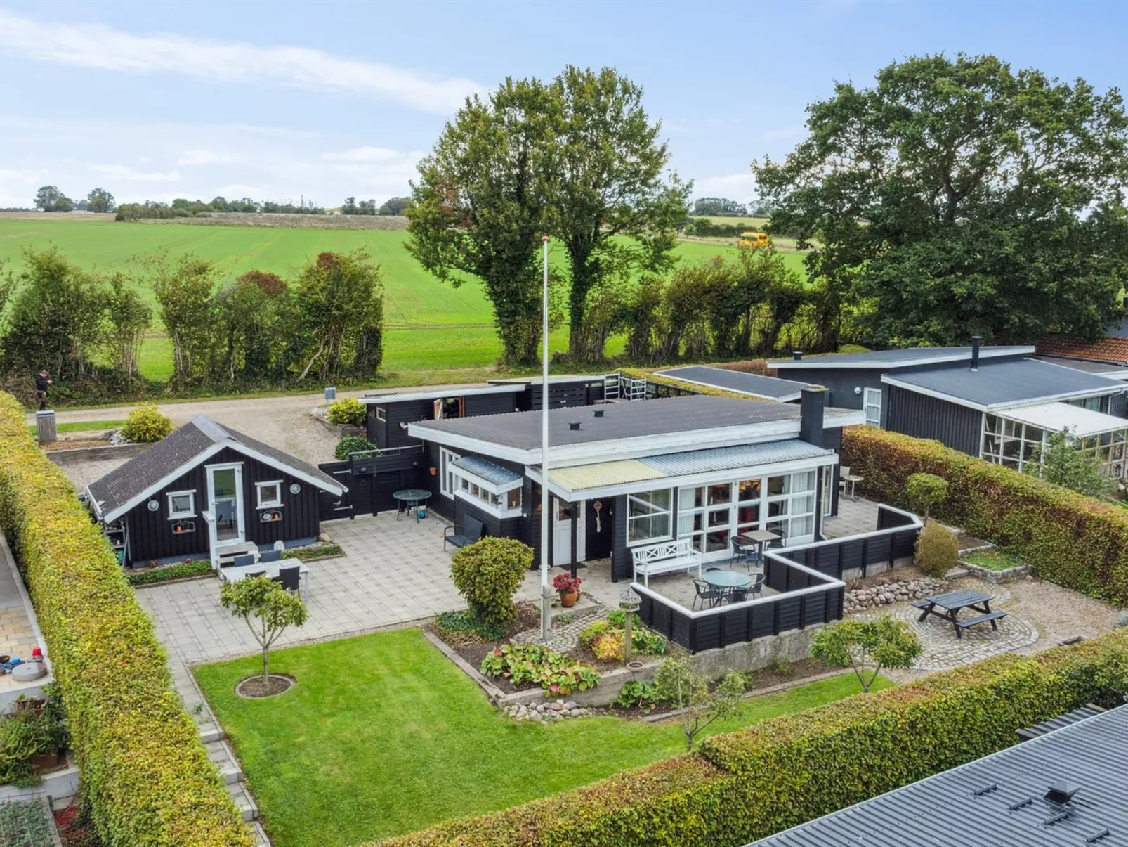 "Yngvy" - 500m from the sea-Buiten