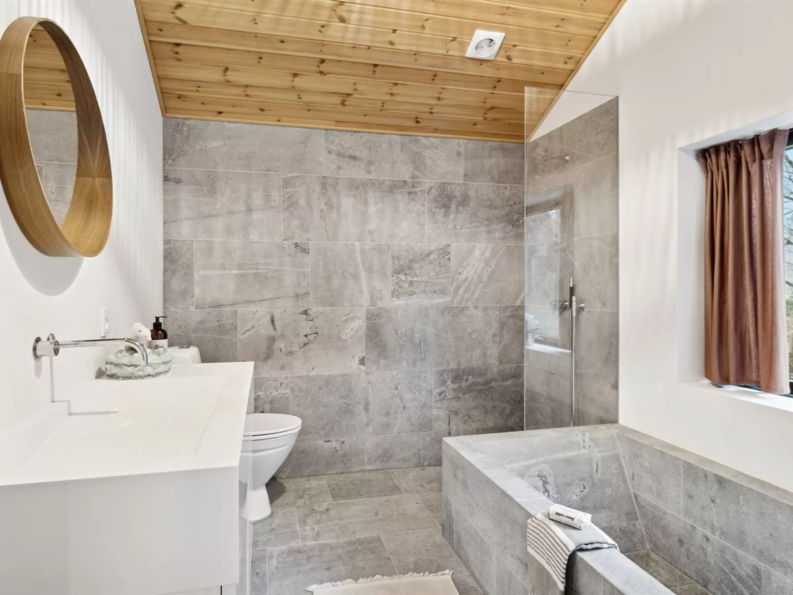 "Dagino" - 200m from the sea-Binnen