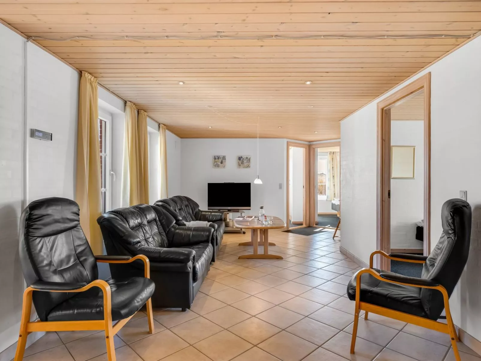 "Gytha" - 75m from the sea-Binnen