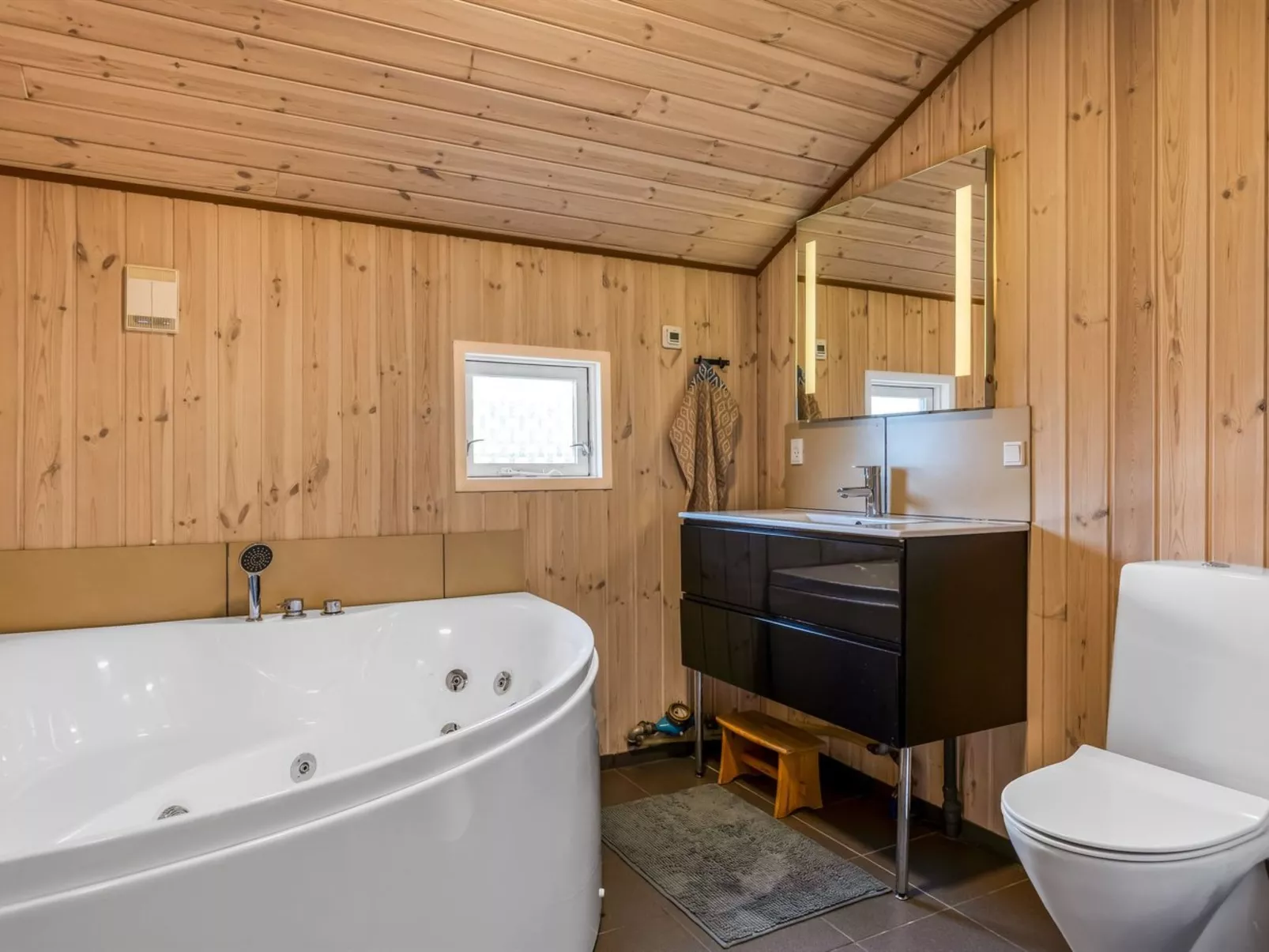 "Irlin" - 850m from the sea-Binnen