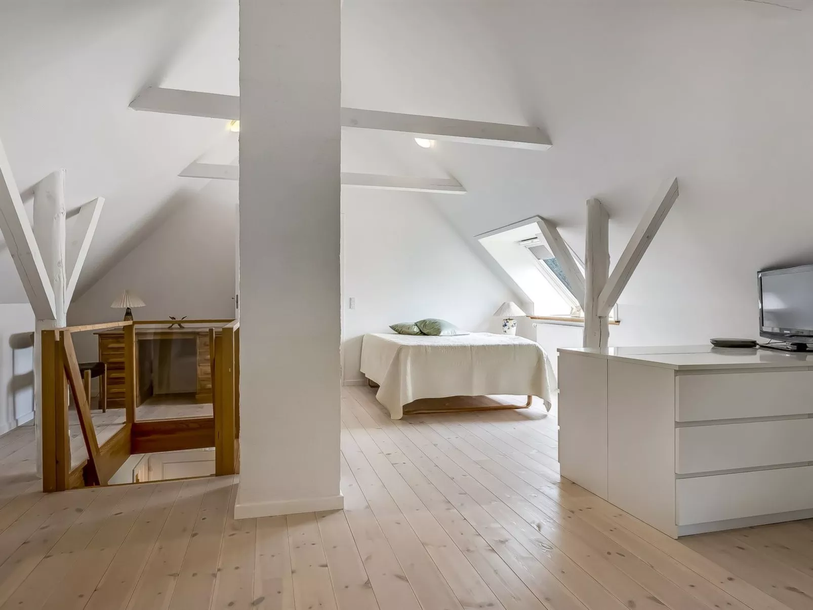 "Constance" - 23km from the sea-Binnen