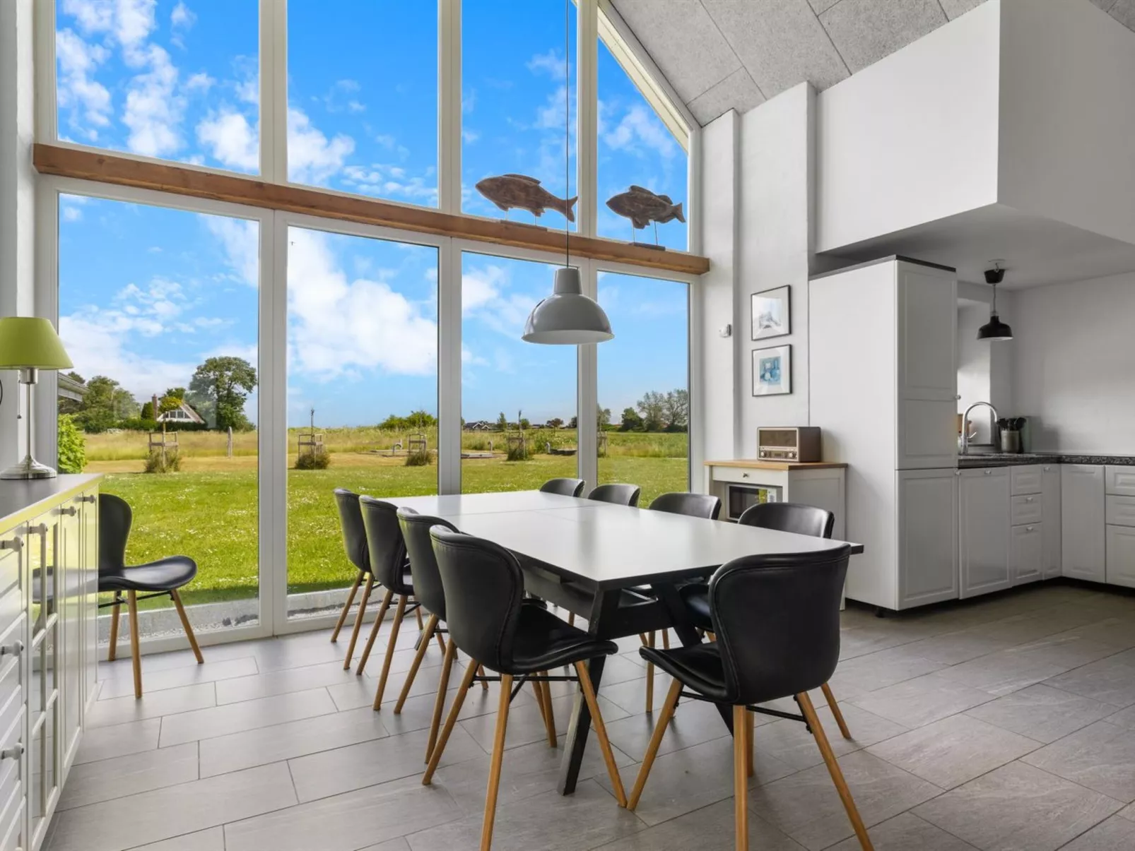 "Ung" - 460m from the sea-Binnen