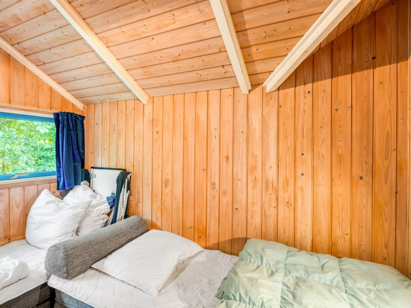 "Kai" - 400m from the sea-Binnen