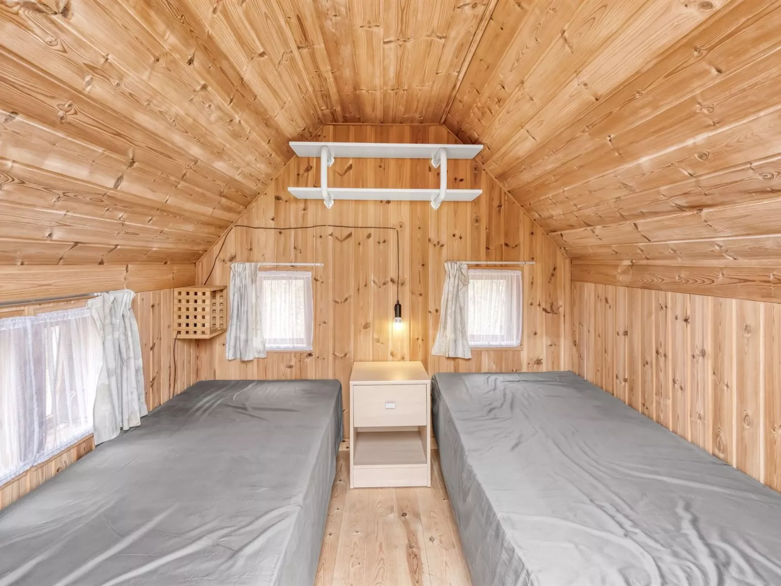 "Bodulf" - 850m from the sea-Binnen