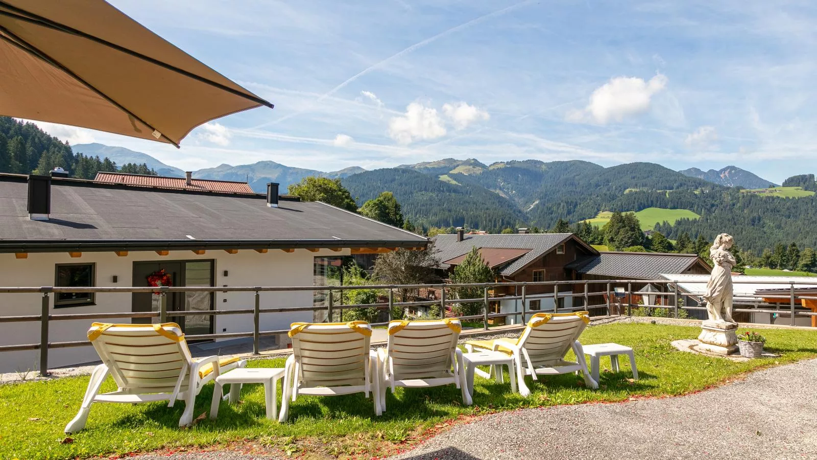 Landhaus Marchfeld Top 3-Tuinen zomer
