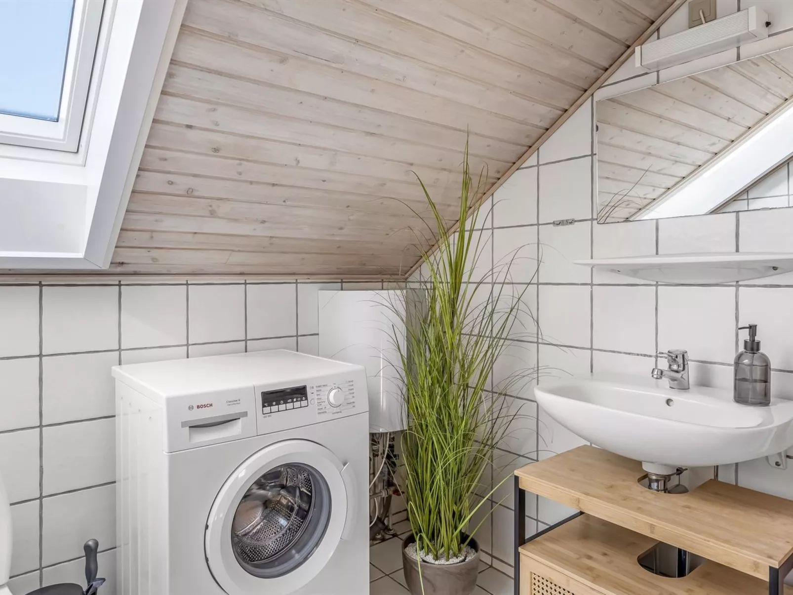 "Steffan" - 2.3km from the sea-Binnen