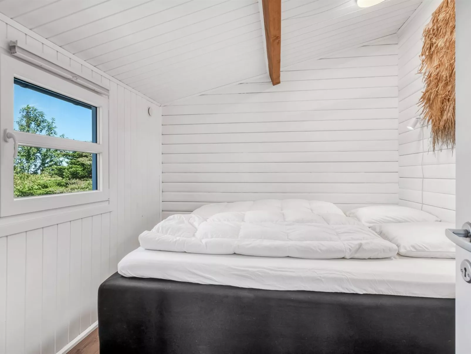 "Berner" - 500m to the fjord-Binnen