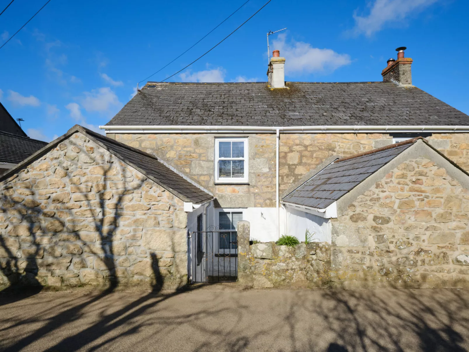West Cottage at Goldsithney-Buiten