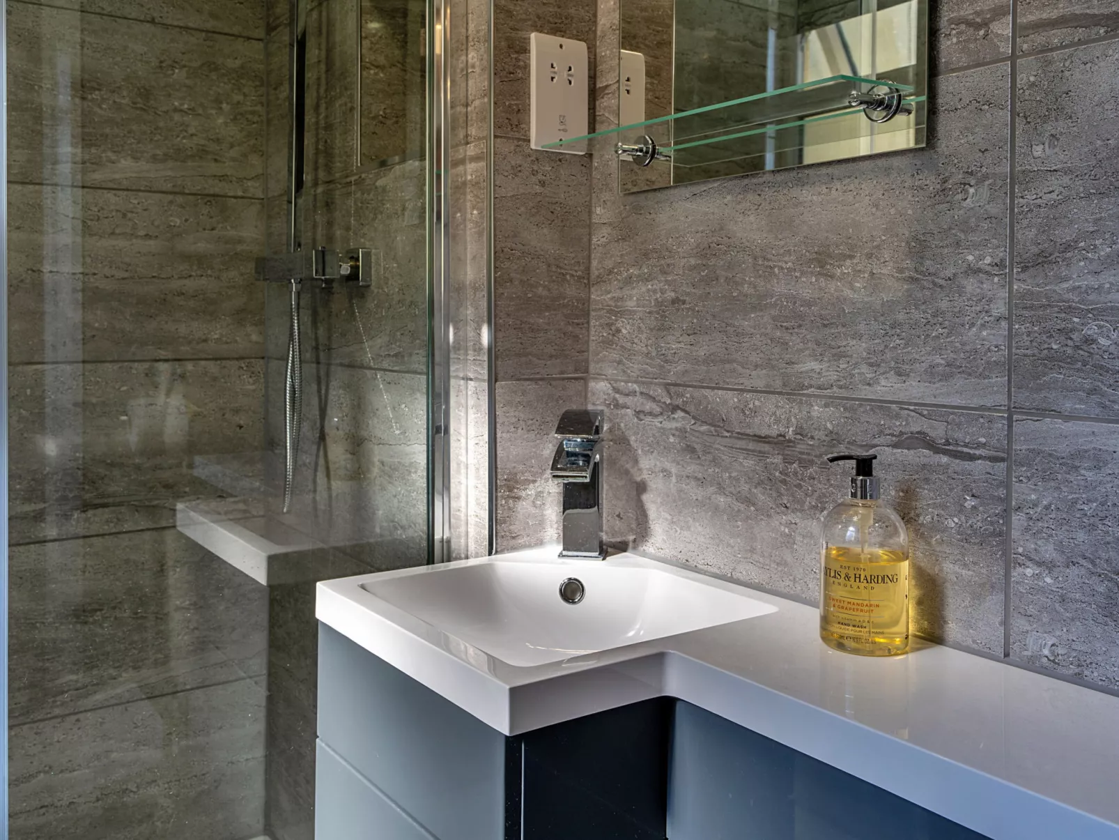 The Annexe at Rosebud Cottage-Binnen