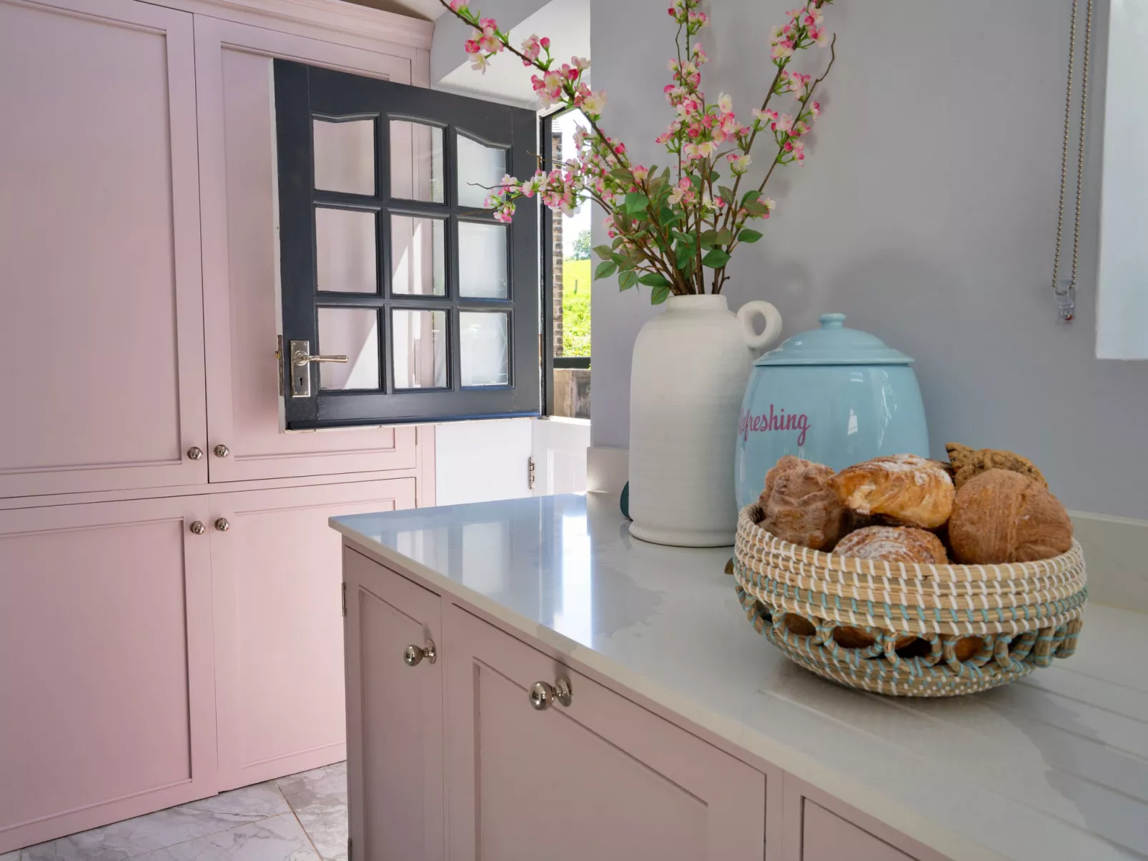 Sisu Bakewell, Limestones Cottage-Binnen