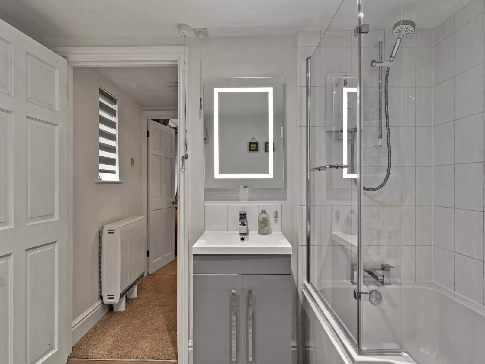 Porthole Cottage-Binnen