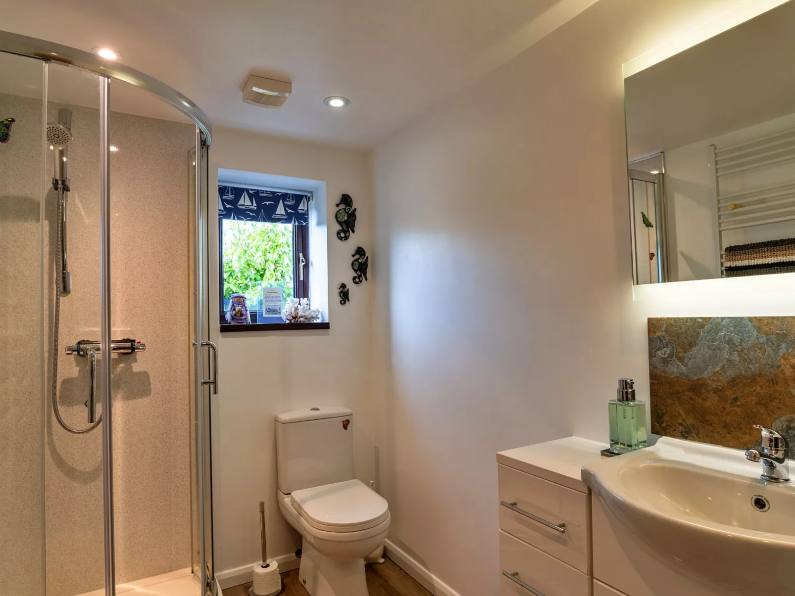 The Barn at Prowses Farm-Binnen