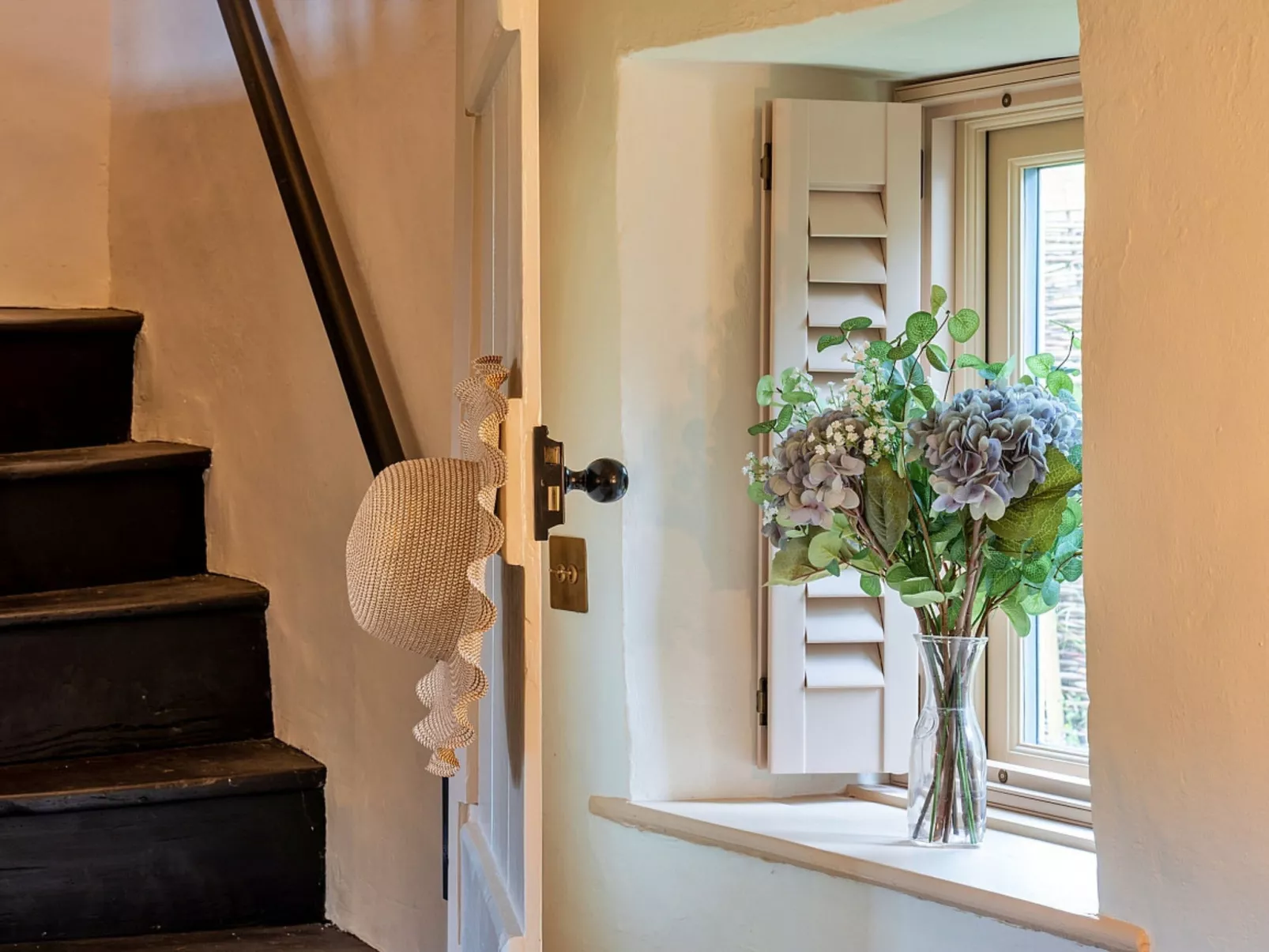 The Thatch at Winterborne Houghton-Buiten