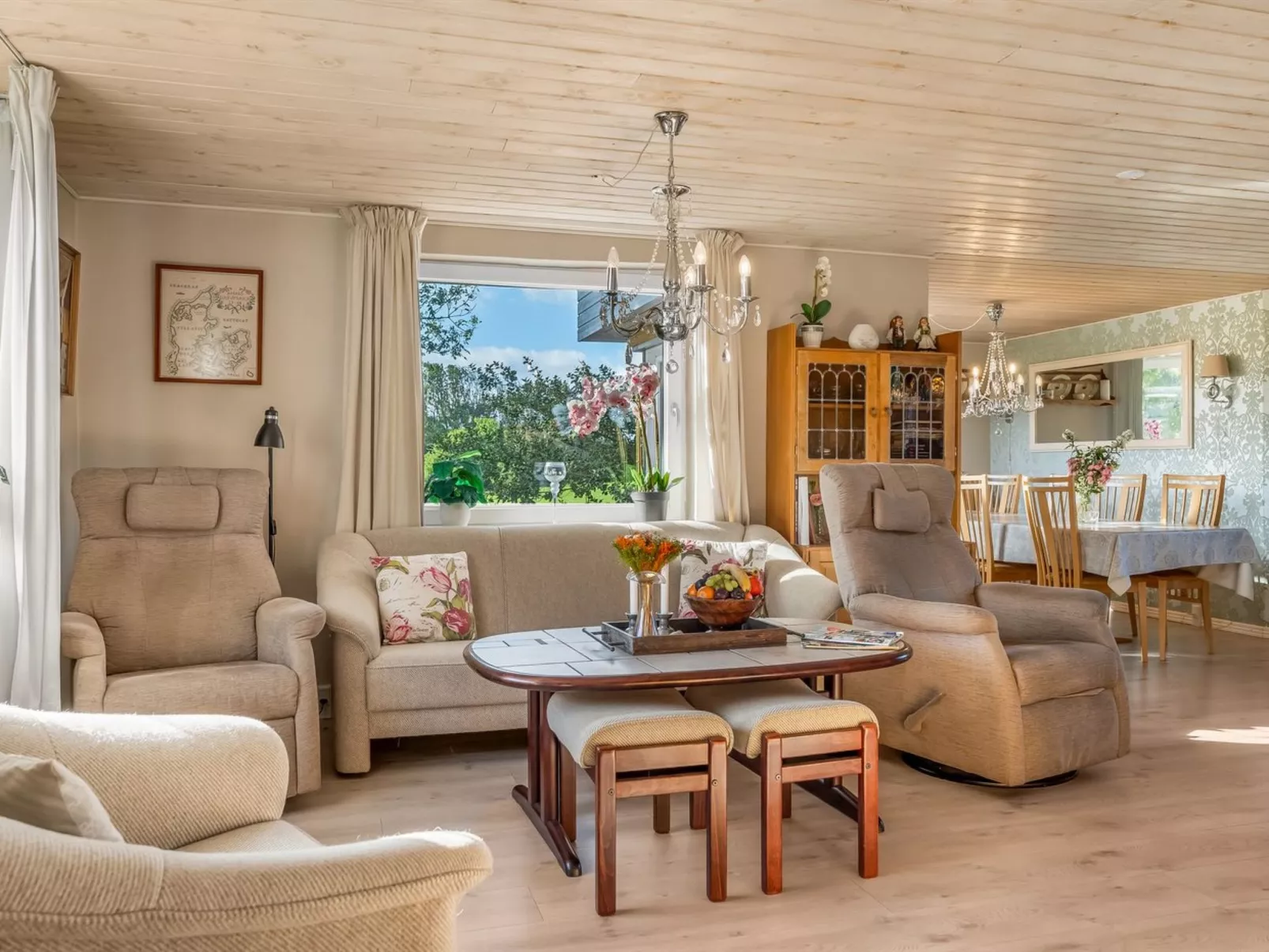 "Missa" - 2km to the fjord-Binnen