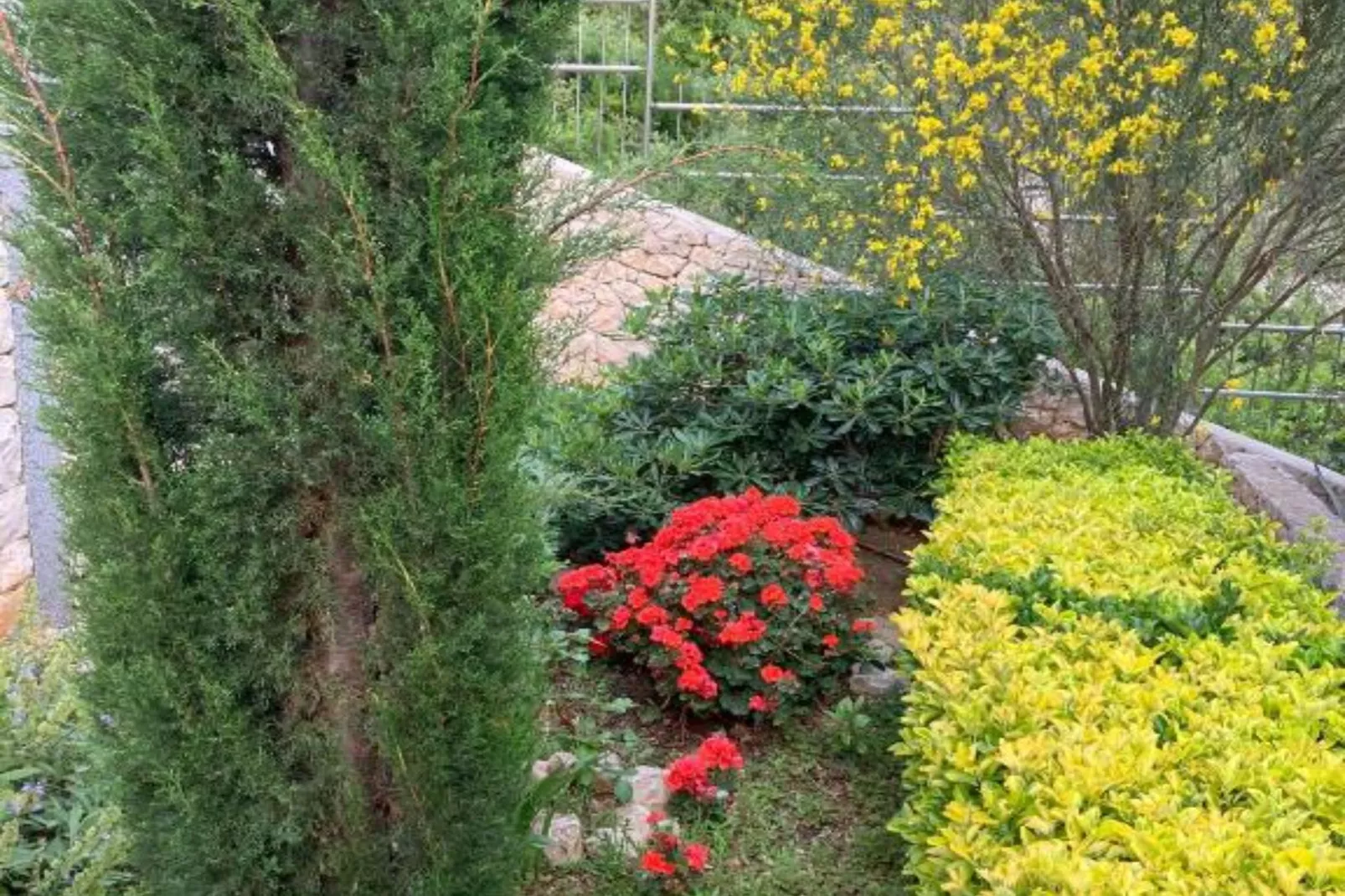 Beachfront Luxury Villa with Private Pool and Stunning Sea Views-Buitenlucht