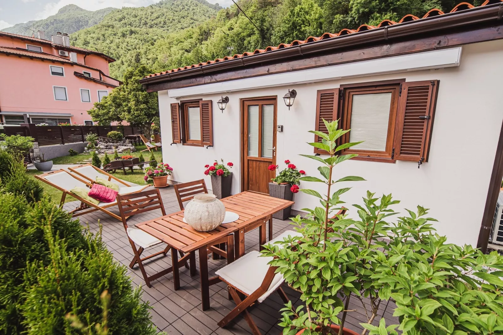 Enchanting Rural Apartment with Terrace - Studio Apartment with Terrace-Buitenlucht