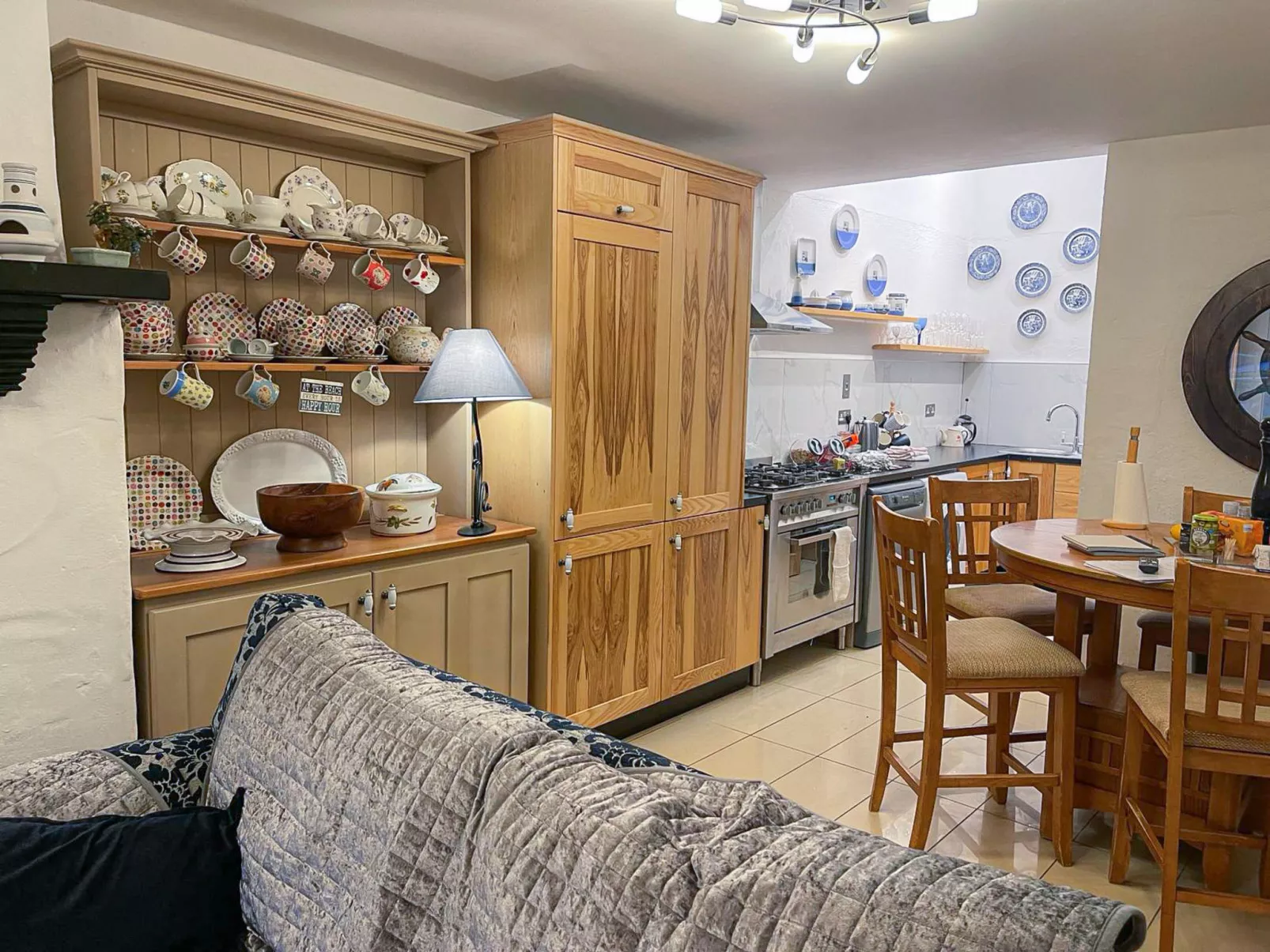 Bayview Holiday Home No 39-Binnen