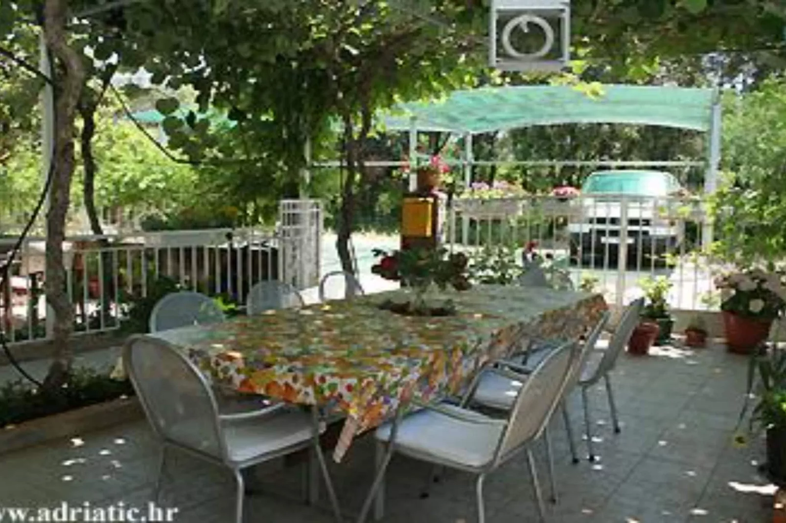 Two-Bedroom Apartment With Terrace-Sfeer