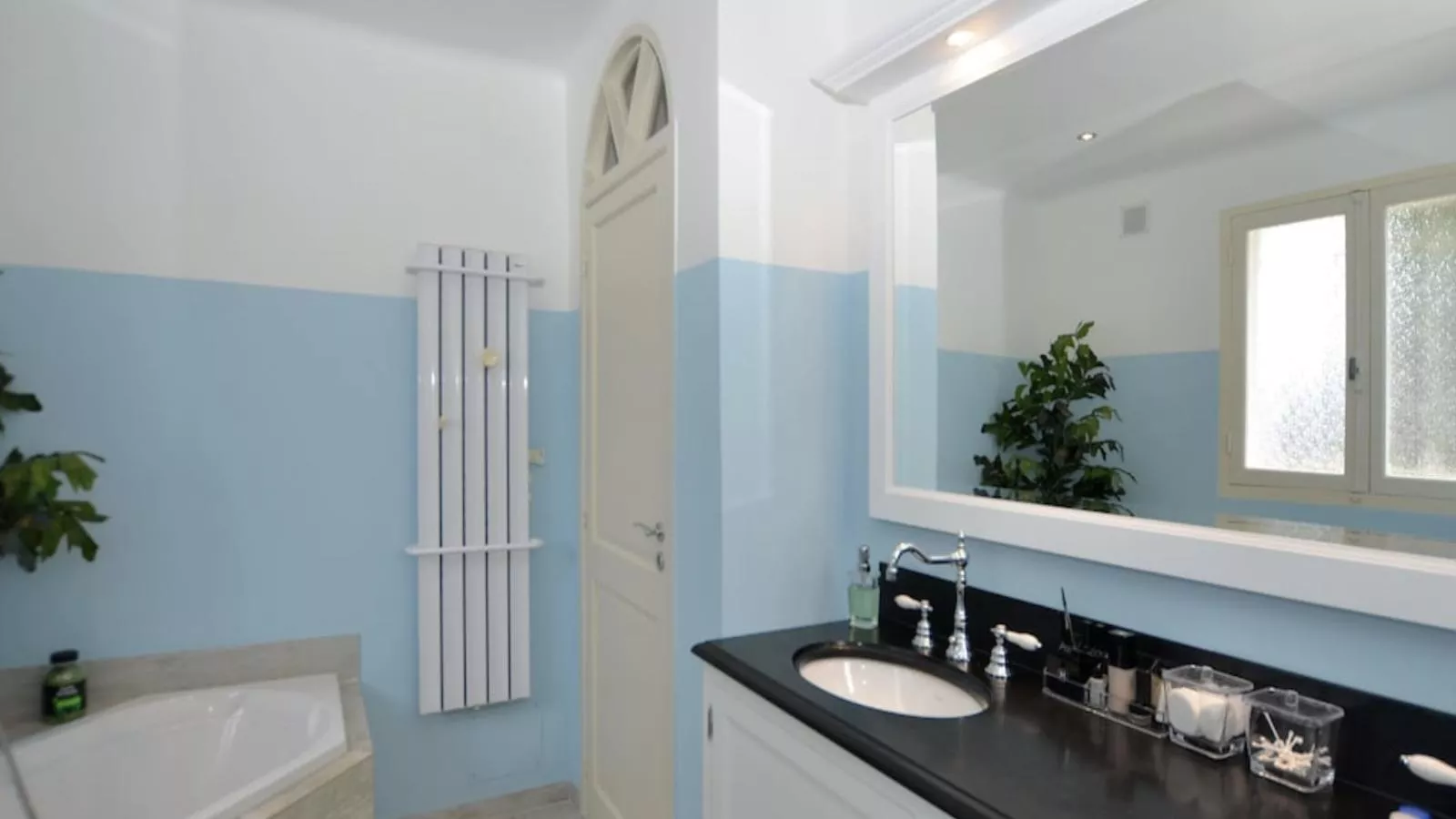 Les Palmiers-Badkamer