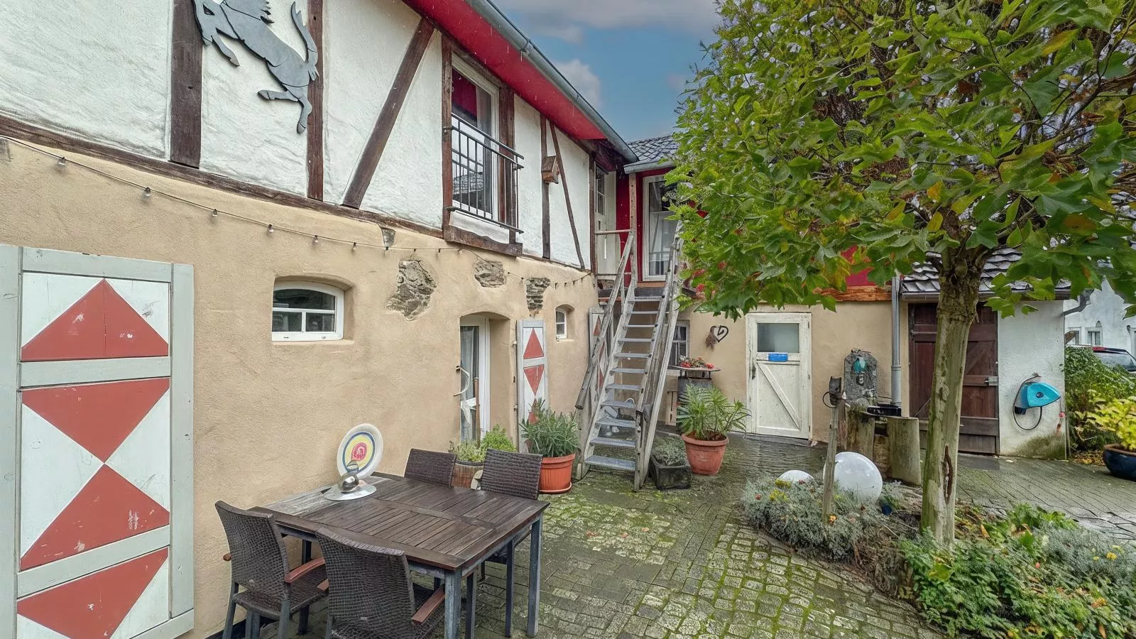 Harreshof-Buitenkant zomer