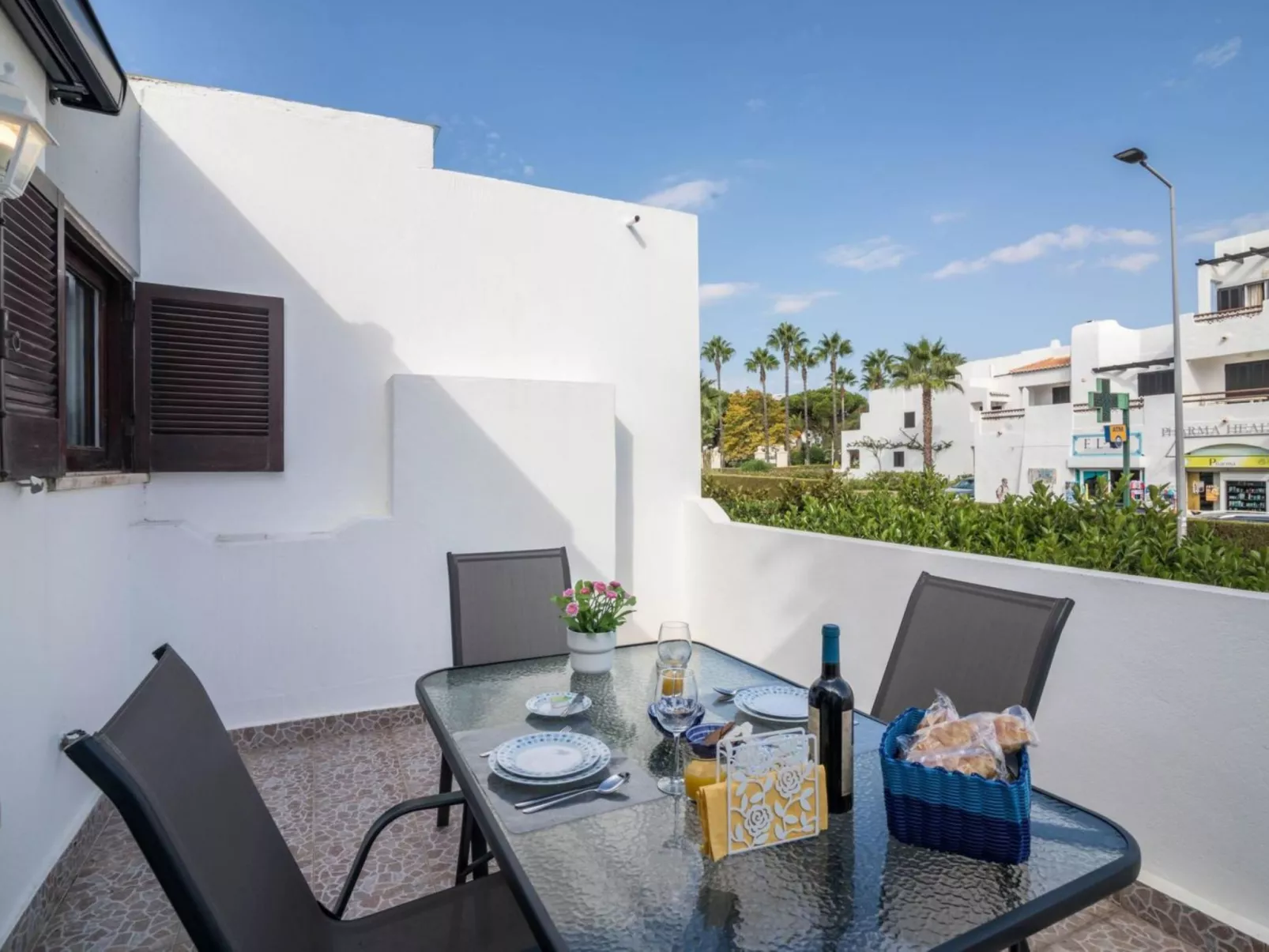 Patrick - Sunny Way-Buiten