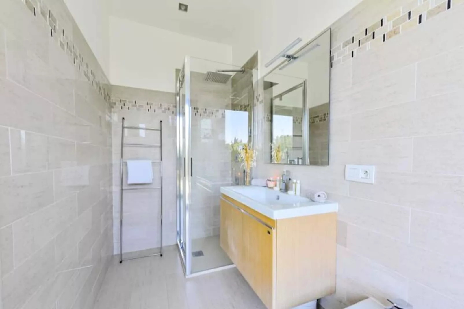 Résidence Villa D&rsquo;architecte Avec Piscine Chauff&eacute;e Pour 10 !-Niet-getagd