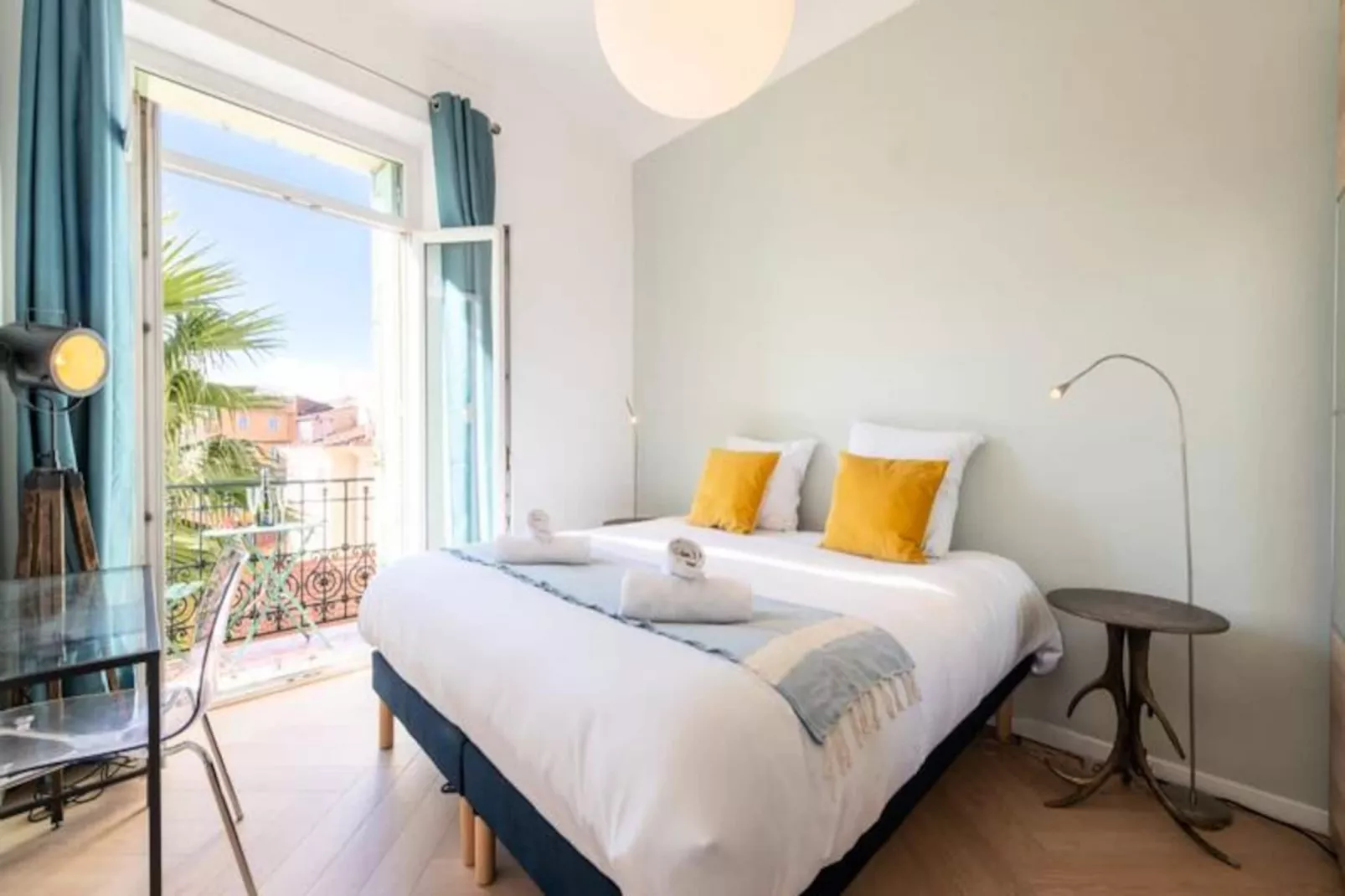 Résidence 3p Avec Balcons, 3min Du Palais Des Congr&egrave;s-Niet-getagd