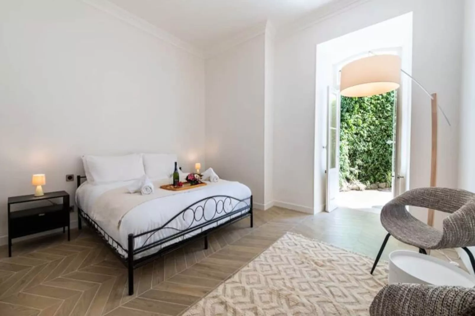 Résidence 4p Bourgeois Rez-de-jardin, Proche Croisette & Plages-Niet-getagd