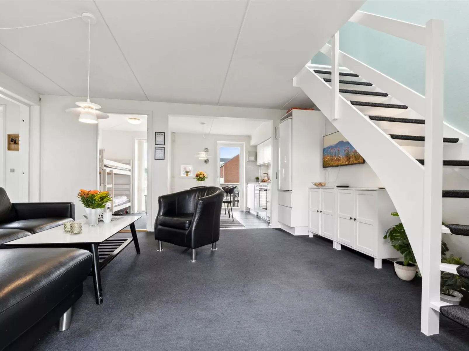 "Akim" - 2km from the sea-Binnen