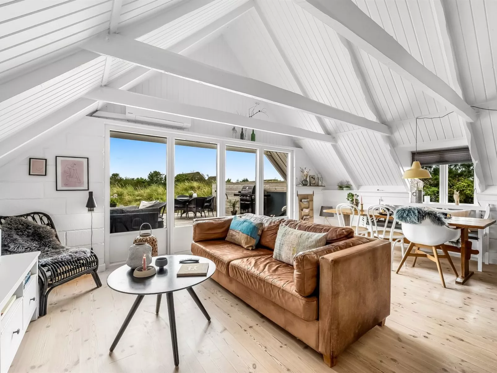 "Hen" - 400m from the sea-Binnen