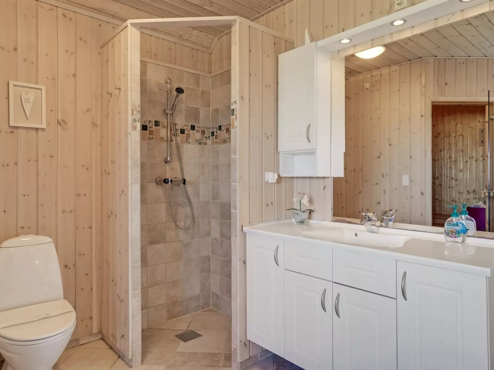 "Hedy" - 150m from the sea-Binnen