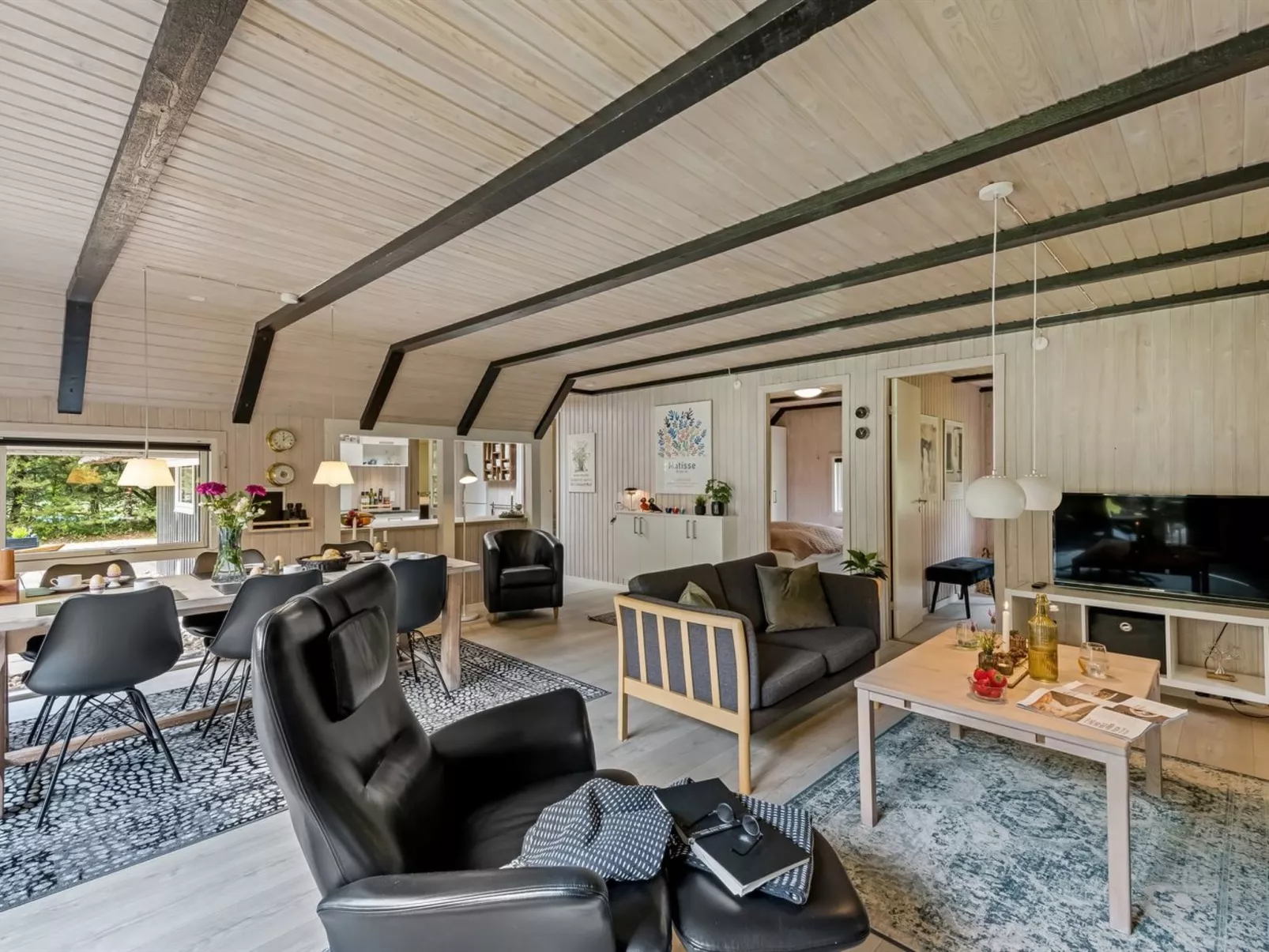 "Arttu" - 2.4km from the sea-Binnen