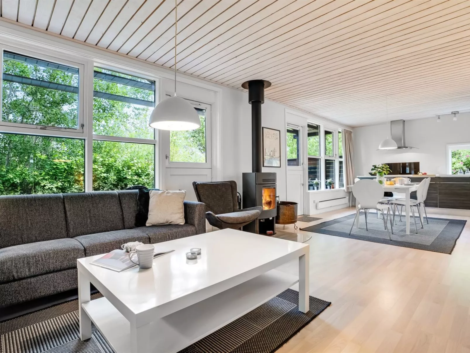 "Torsten" - 30m from the sea-Binnen