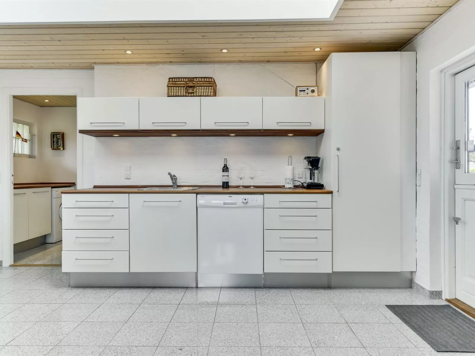 "Bedri" - 800m from the sea-Binnen