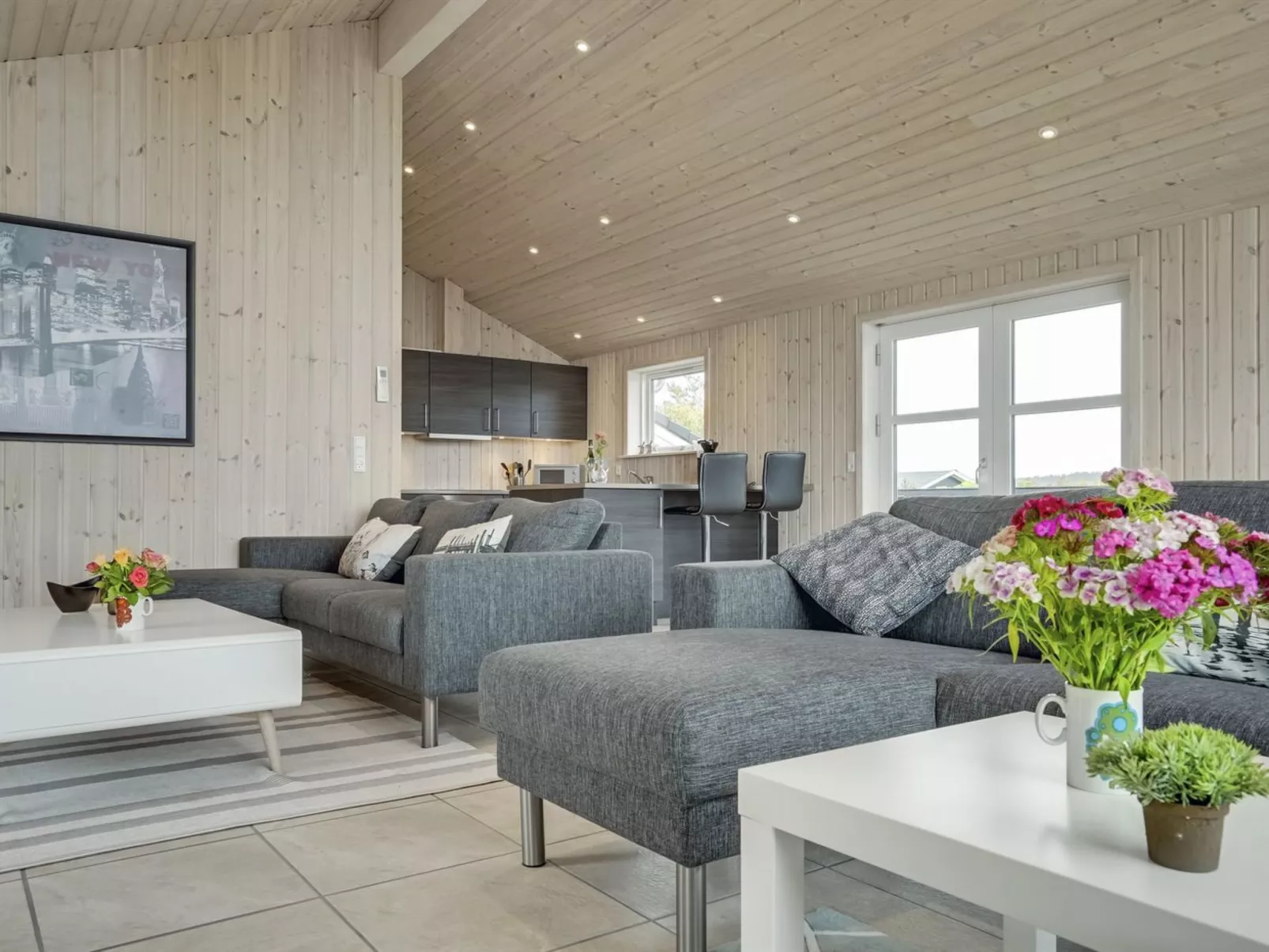 "Mavis" - 800m from the sea-Binnen