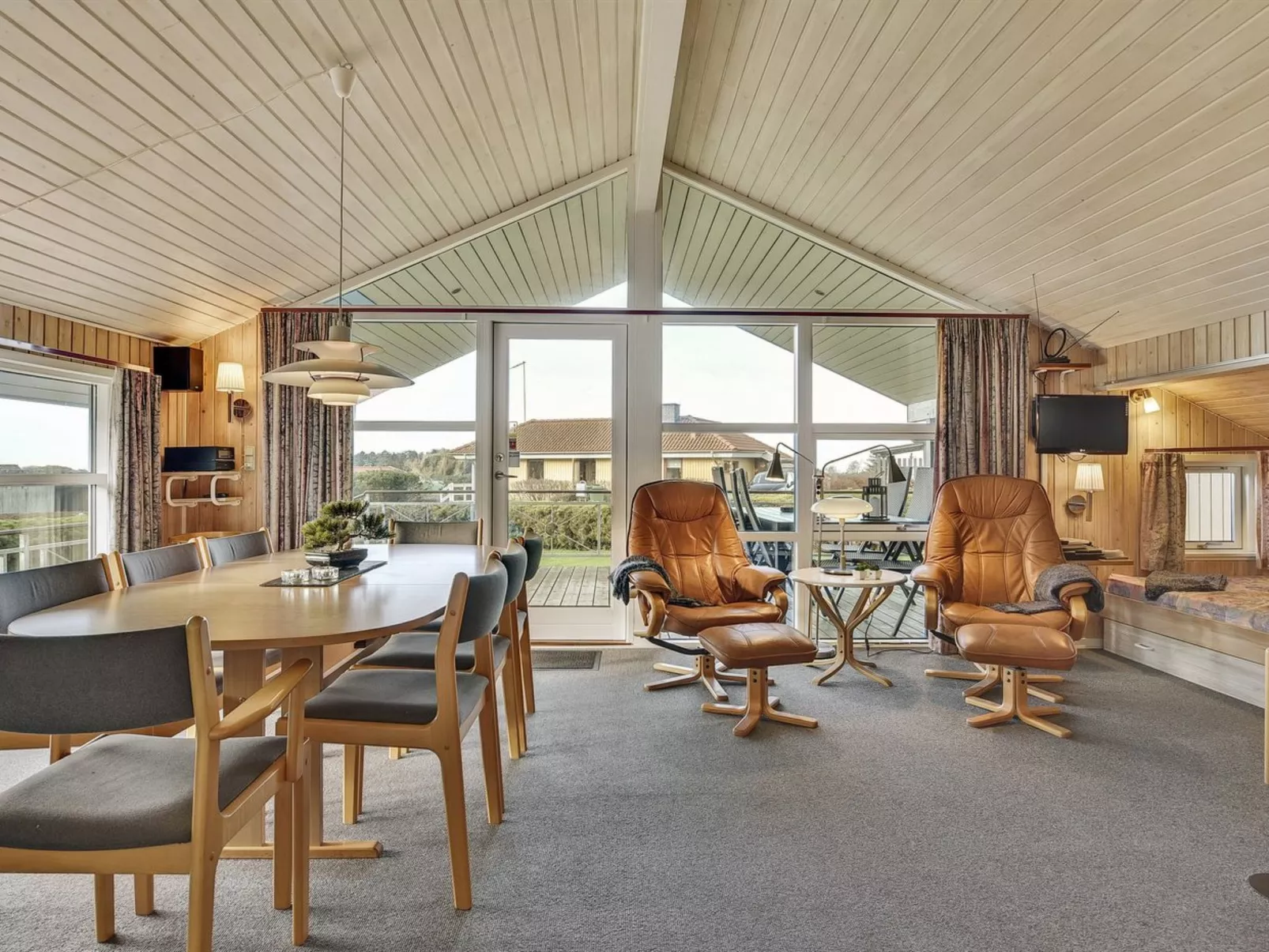 "Hjalmar" - 400m from the sea-Binnen