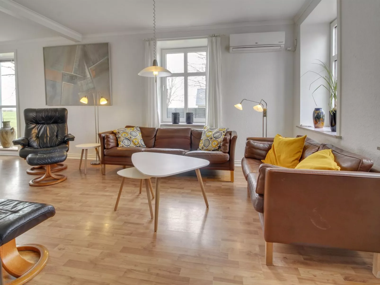 "Juuso" - 20km from the sea-Binnen