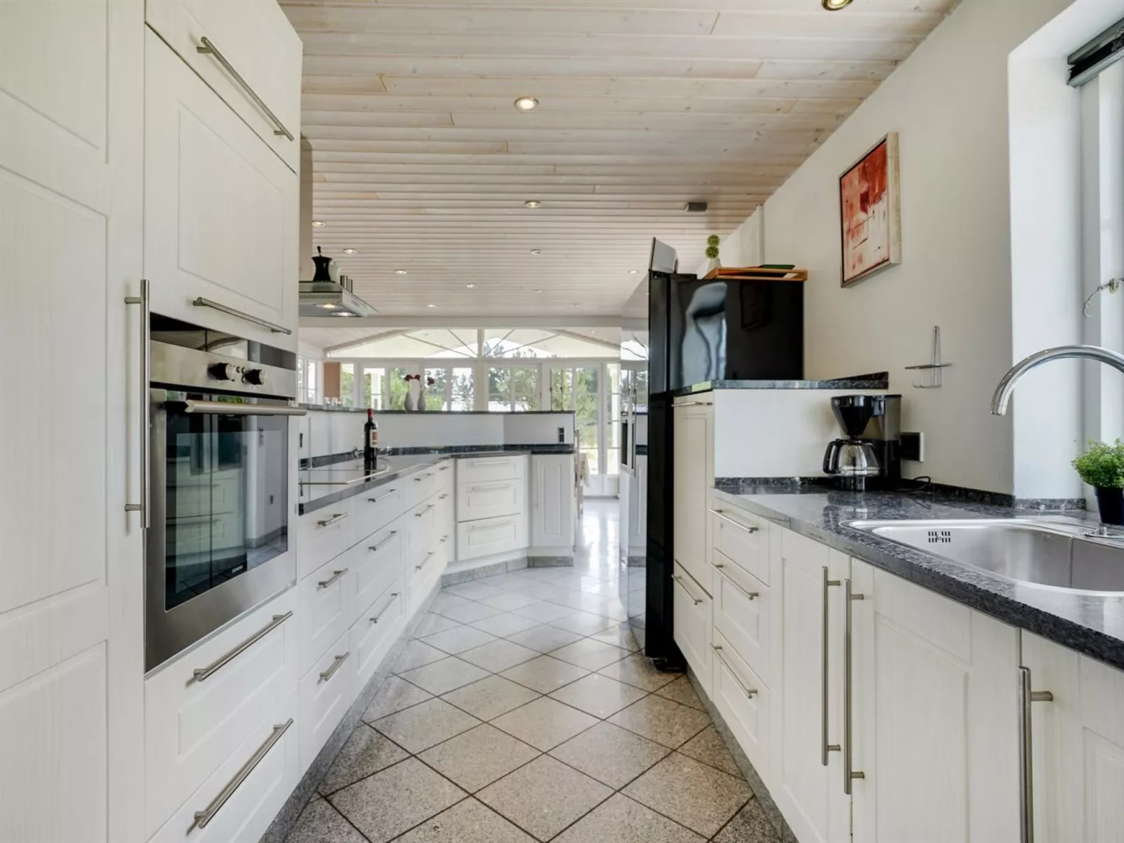 "Nana" - 4km from the sea-Binnen