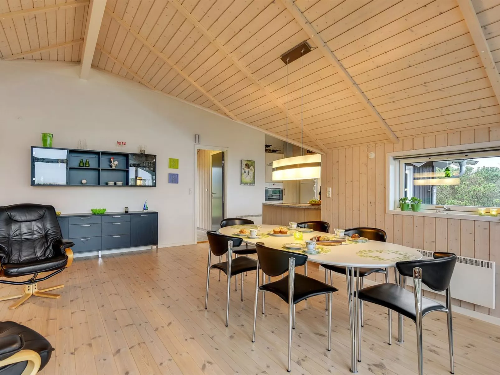 "Christan" - 1.2km from the sea-Binnen