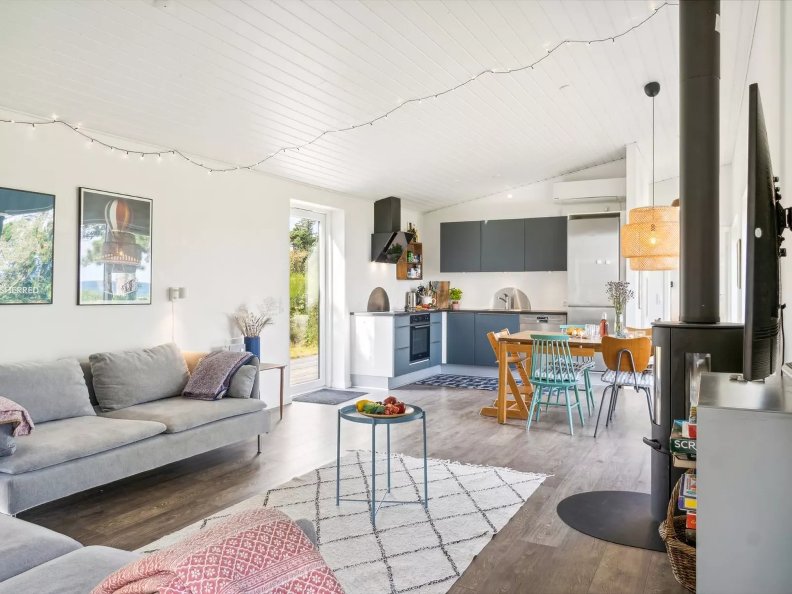 "Gjorgje" - 100m from the sea-Binnen