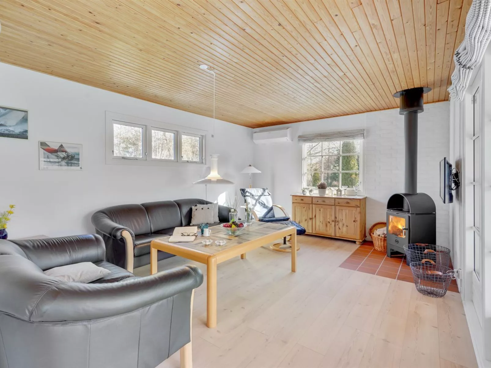 "Undis" - 660m from the sea-Binnen